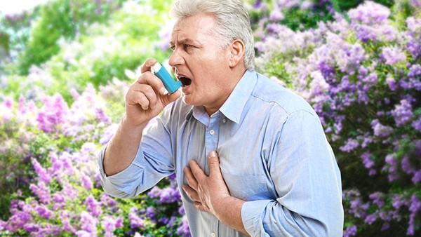 秋冬季节哮喘容易发作吗？哮喘发作时的症状有哪些？