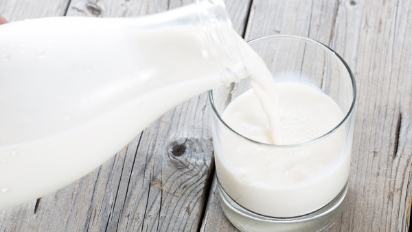 孩子拉肚子能喝牛奶吗？腹泻患者应该怎么吃？