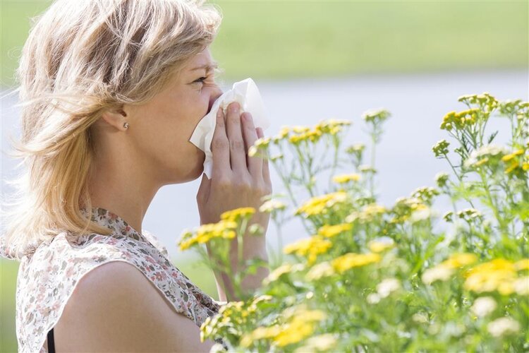 别把鼻咽癌错当鼻炎！这些小毛病，可能是提醒你鼻咽癌入侵了