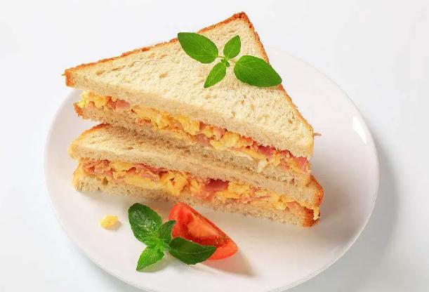 三明治怎么做好吃简单？三明治能提前晚上做嘛？