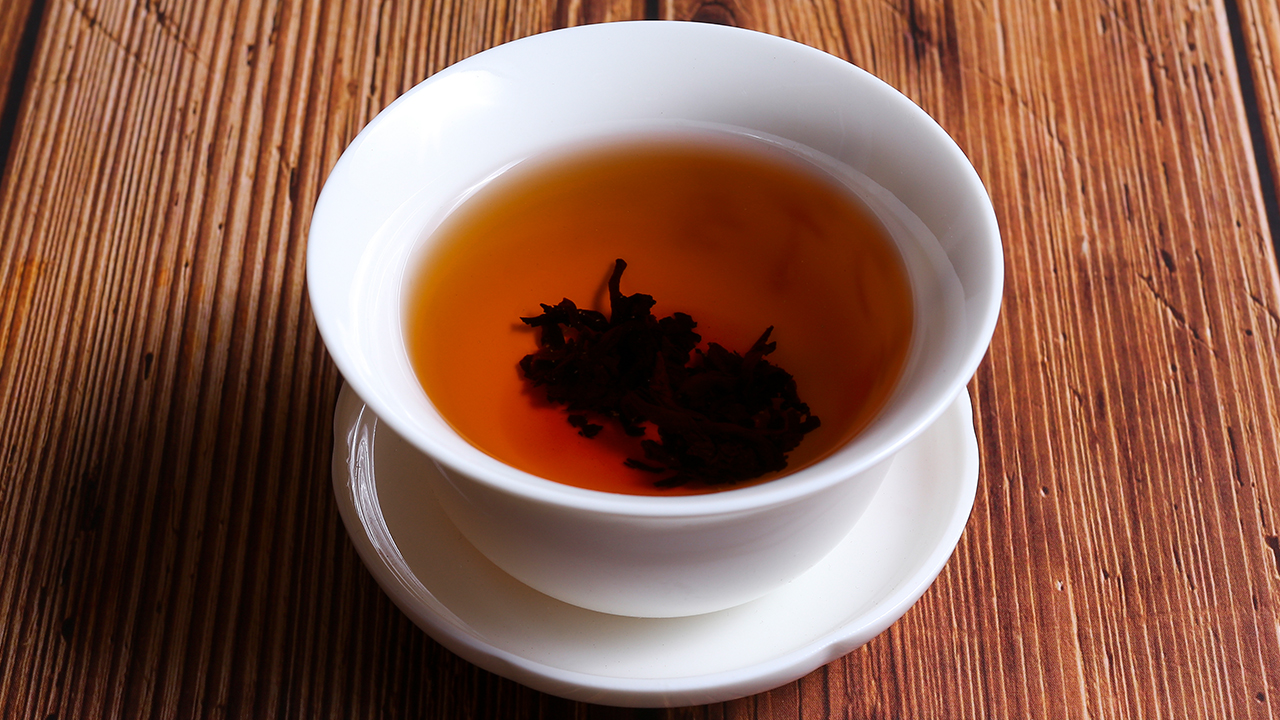 为什么不建议年轻人喝茶？茶叶的功效与作用有哪些？