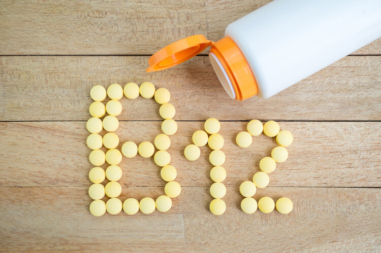 4źţ˵ȱάB12