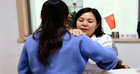 关爱乳腺,与她同行:乳腺癌不再是绝症,可防、可治、可管理