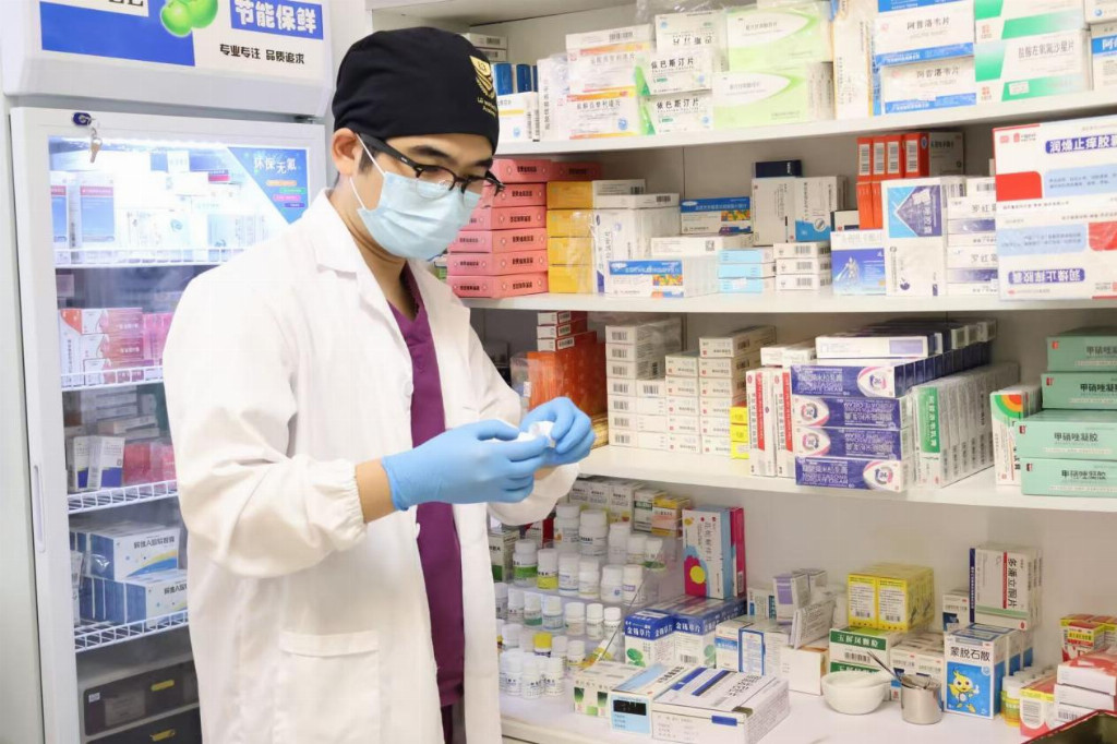 林燕通:三水皮肤科15年坚守者,从公立骨干到个体诊所的慢与进