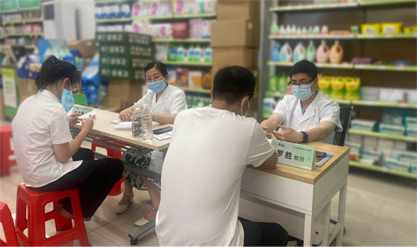 “免疫向前冲”公益日丨玉屏风颗粒携手大参林守护公众免疫健康