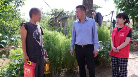 【“七一”建党节】“普瑞光明行”，关爱全民眼健康走进巩义市新中镇