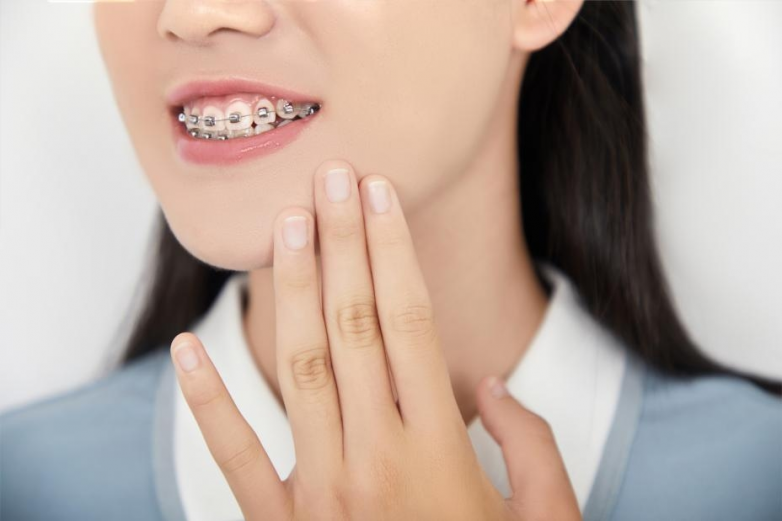 中国好自锁,蓉城展风采|华文携全系列产品亮相2026西部国际口腔展