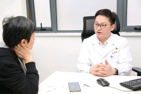 世界肺炎日:防控“隐形杀手”,守护呼吸健康