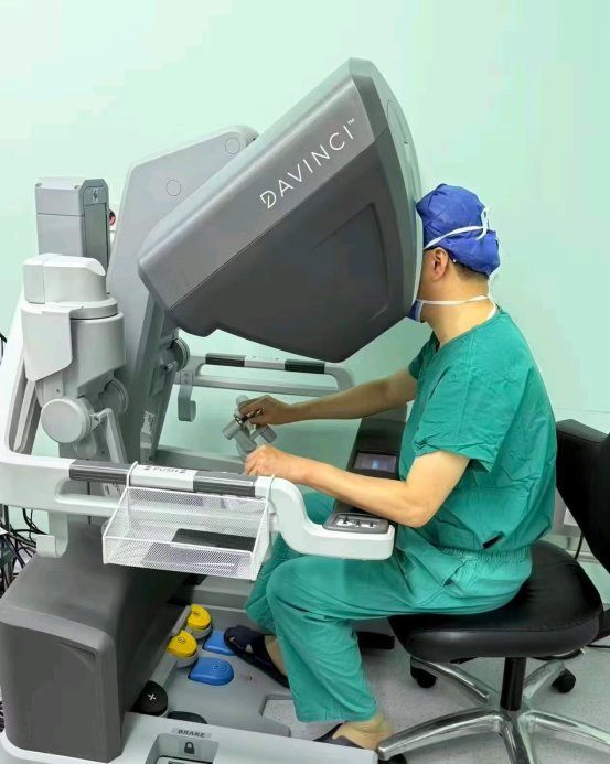 脖子上不留疤?带您认识达芬奇机器人辅助甲状腺癌手术