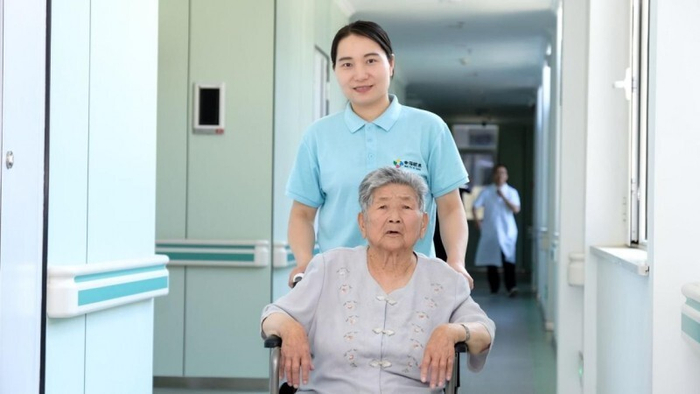 �۽����ϸ��裬�Ҹ�������������ҽ����ϴ��·�չ